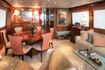 NICKS TRAVELIN MAN 4 -  Salon and Dining.jpg