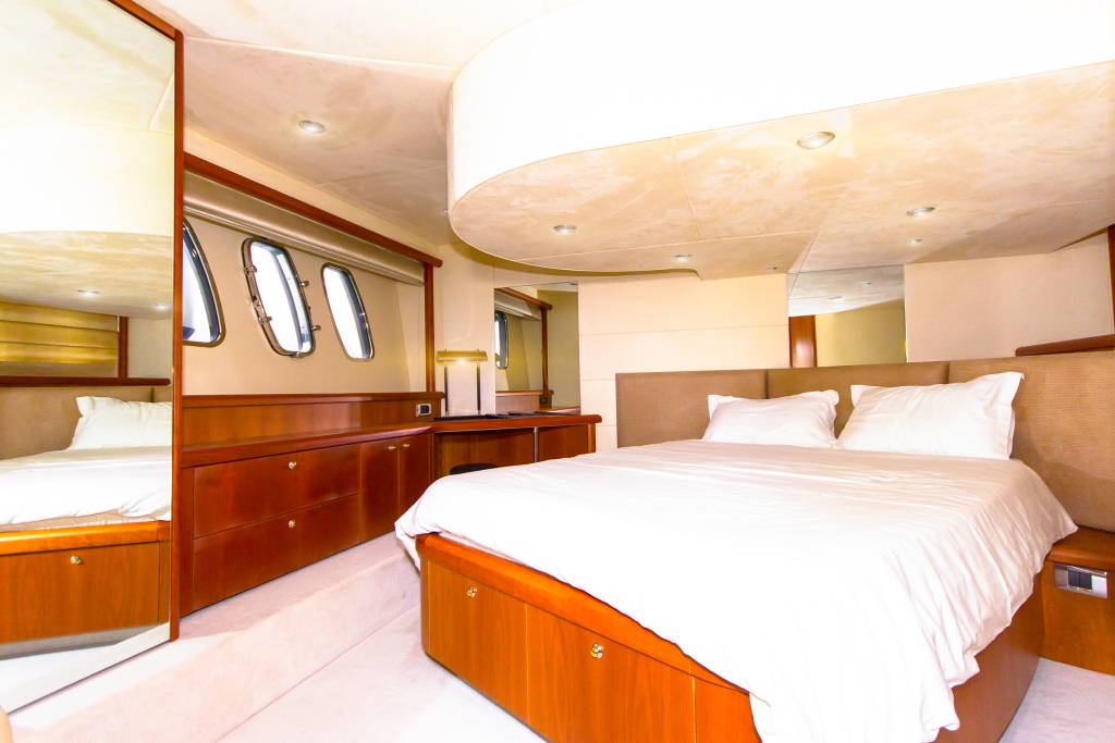 NIMADO - Master cabin.jpg