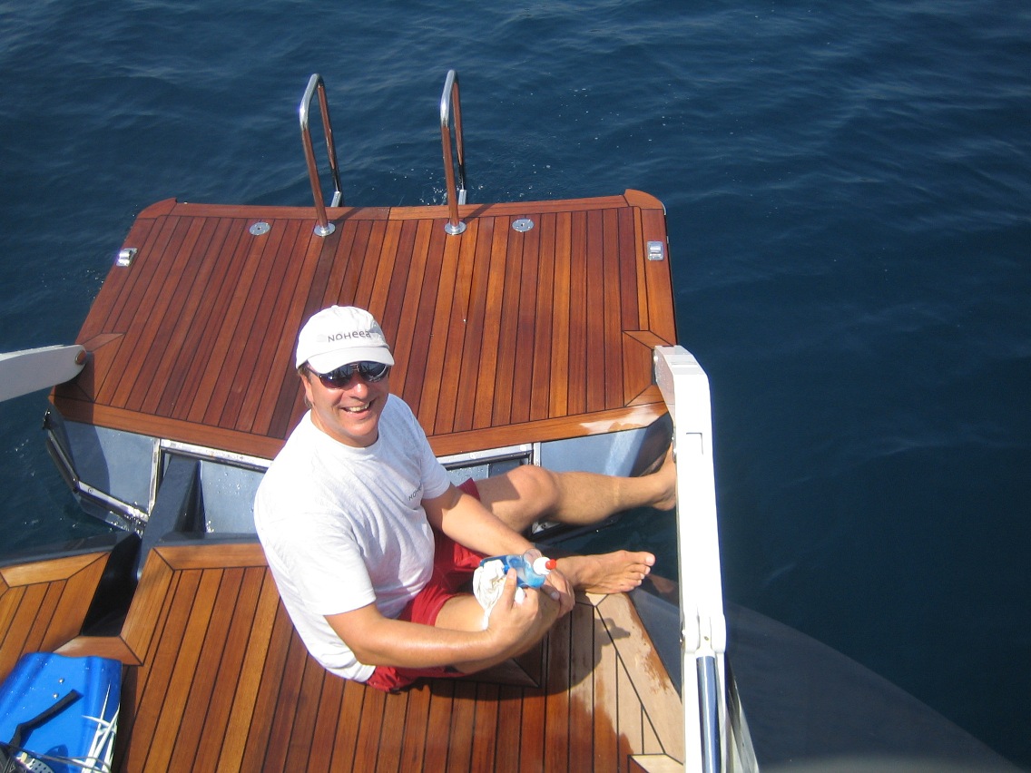 NOHEEA - Aft Fold Down Swiming Platform.jpg