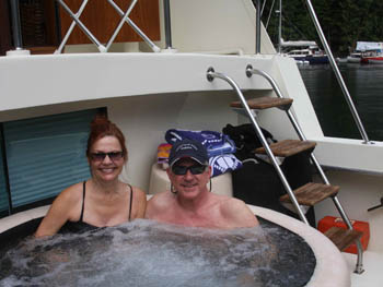 NORTHERN LIGHT hot tub.jpg