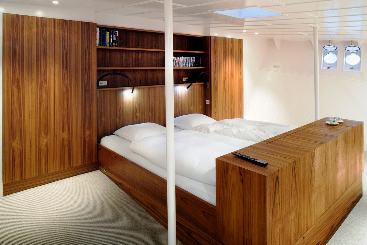 Navigator -  Master Cabin.jpg