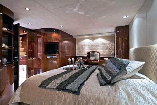 Noni -  Master Cabin.jpg