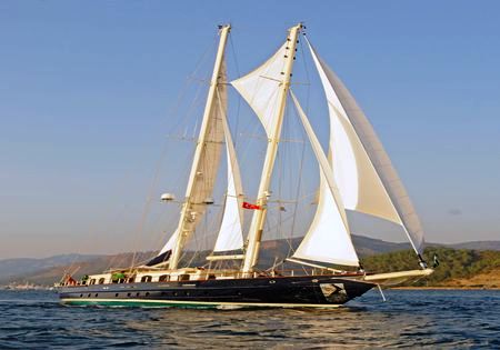 OFELIA -  Sailing.jpg