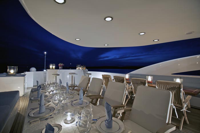 ONEIRO - Alfresco Dining.jpg