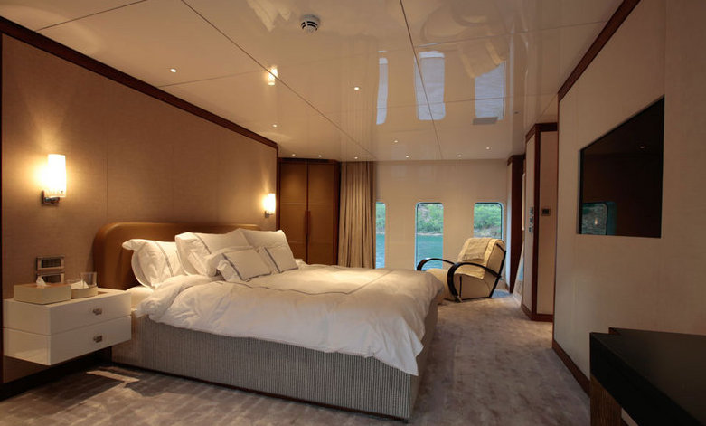 ORIENT STAR - Master stateroom main deck forward.jpg