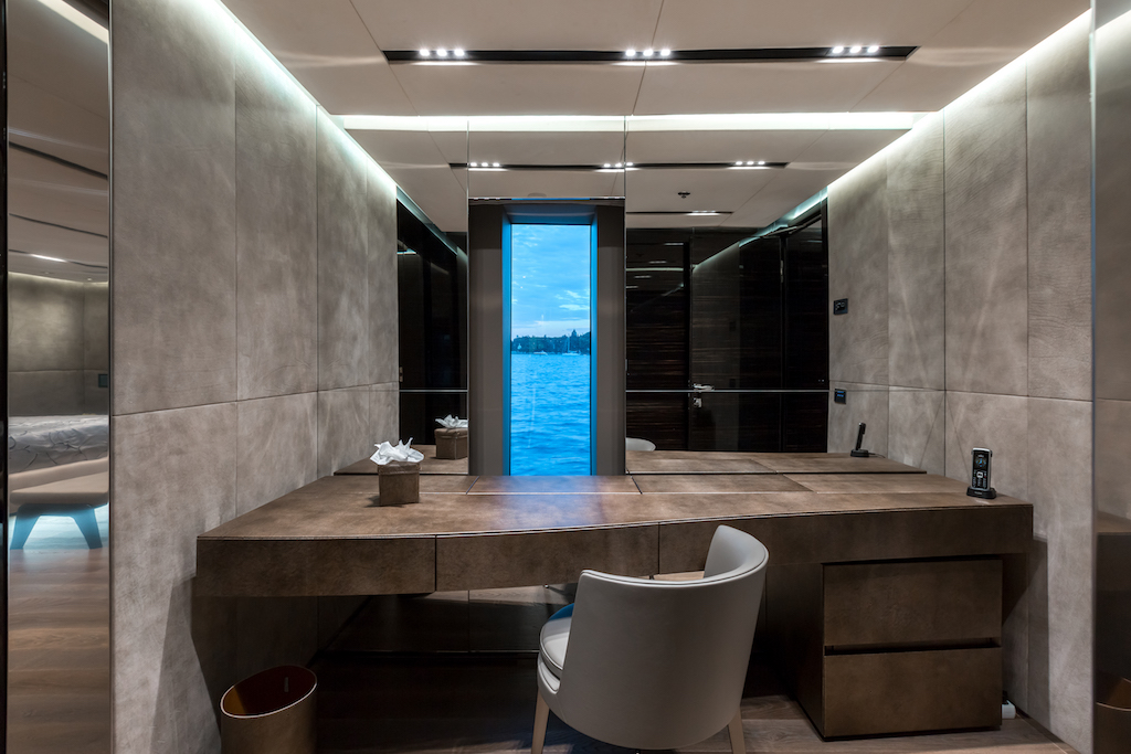 OURANOS MASTER STATEROOM OFFICE.jpg