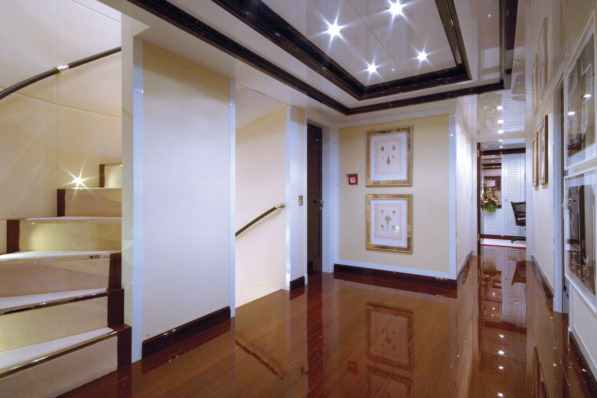 OXYGEN -  Foyer.jpg