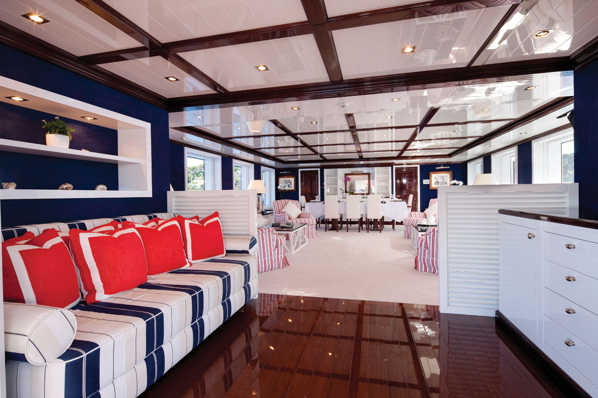 OXYGEN -  Main Salon 3.jpg