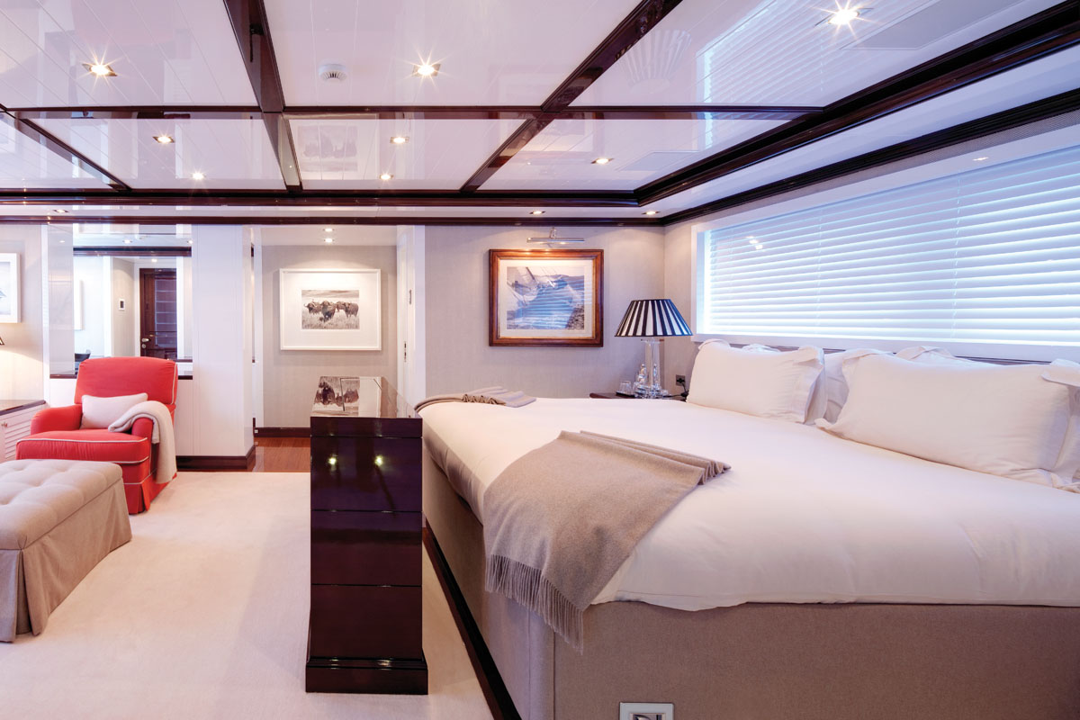 OXYGEN -  Master Cabin.jpg