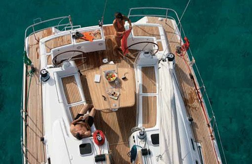 Oceanis 54 spacious cockpit area.jpg