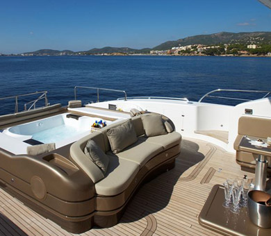 Oscar 2 spa pool.jpg