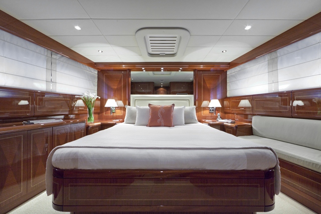 Outside Edge IV -  Master Cabin.jpg