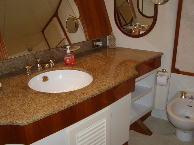 PARADIS -  Bathroom 2.jpg