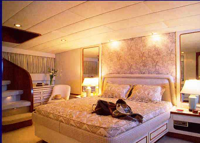 PARADIS -  Master Cabin.jpg
