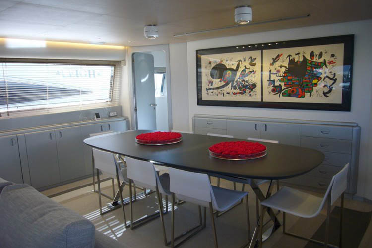 PETARDO C - Formal dining interior.jpg