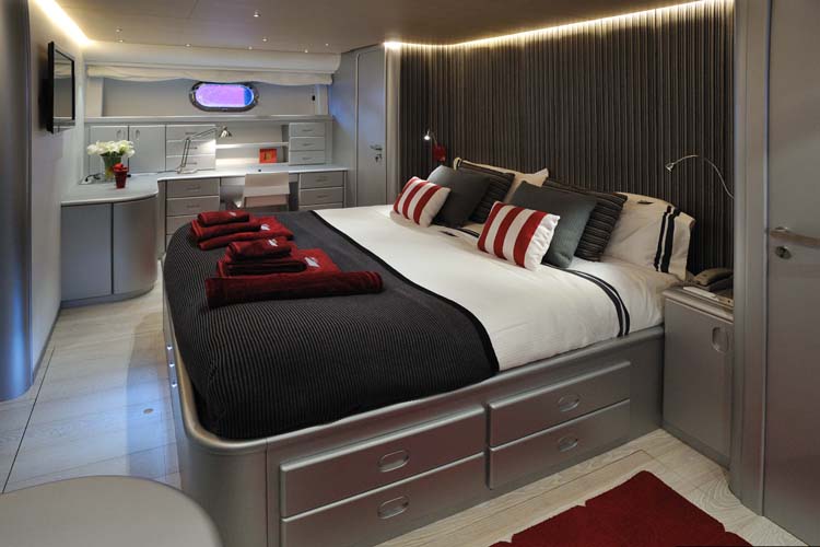 PETARDO C - Master stateroom.jpg