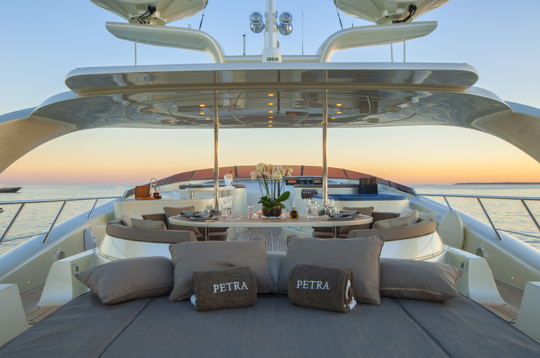 PETRA - Sundeck sunpads.jpg