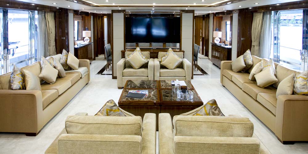 PRINCESS K - Main salon.jpg