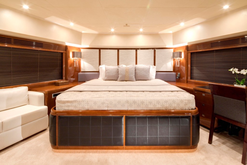 PRINCESS LILY - Double Cabin 2.jpg