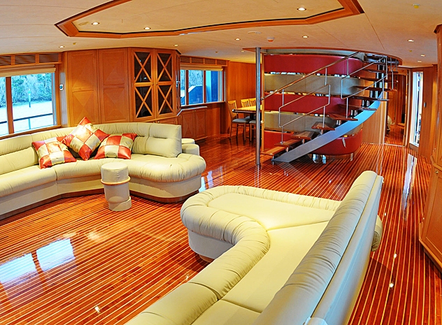 Platinum -  Salon View 2.jpg