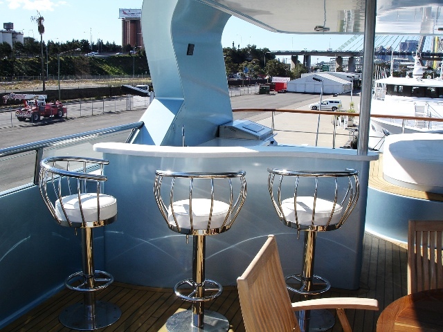 Platinum -  Sundeck Bar.jpg
