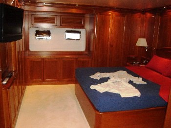 Popotine -  Master Cabin.jpg