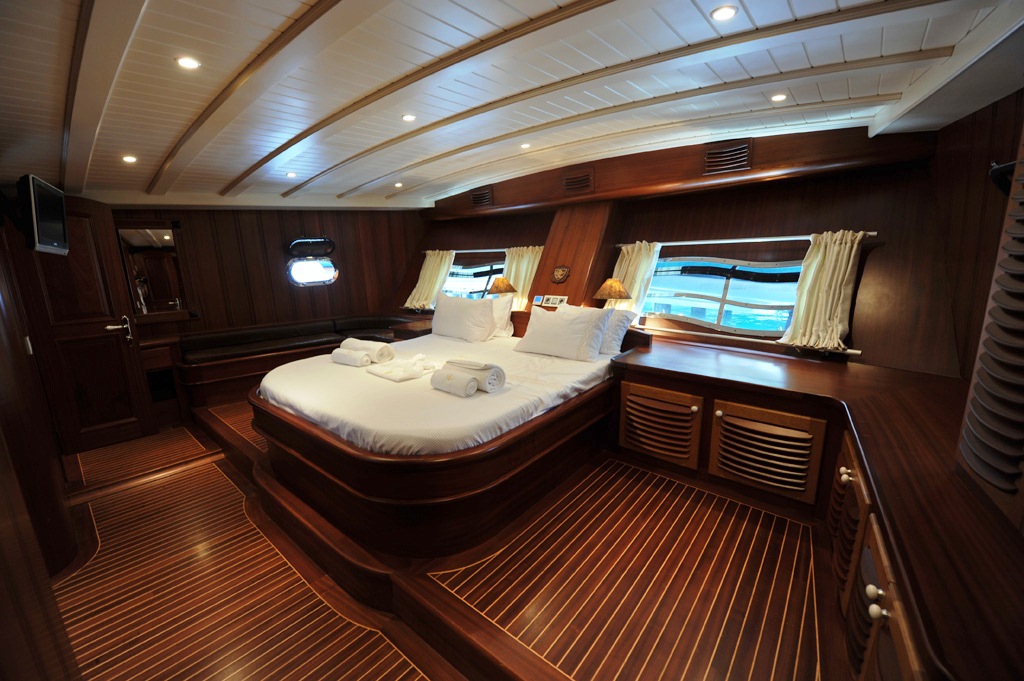 Princess Karia II -  Aft Master Cabin.jpg