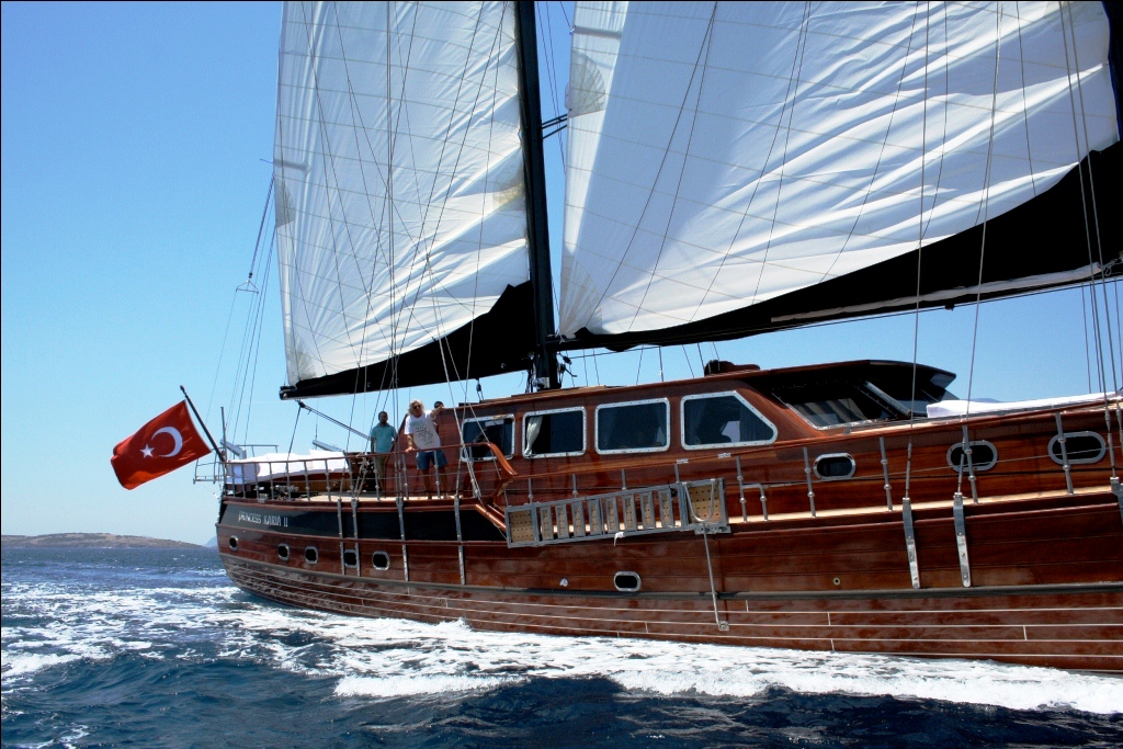 Princess Karia II -  Sailing.jpg