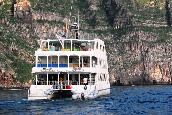 Queen of Galapagos -  Aft.jpg