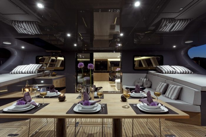 ROLEENO - Alfresco dining.jpg