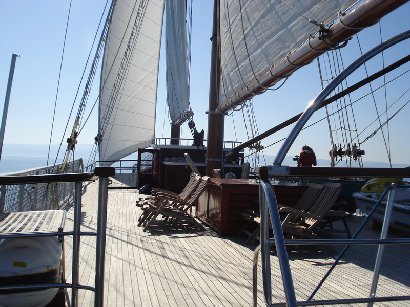 ROMANCA - Deck 2.jpg