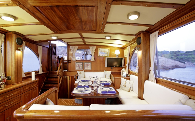 ROTA II yacht - Dining area.jpg