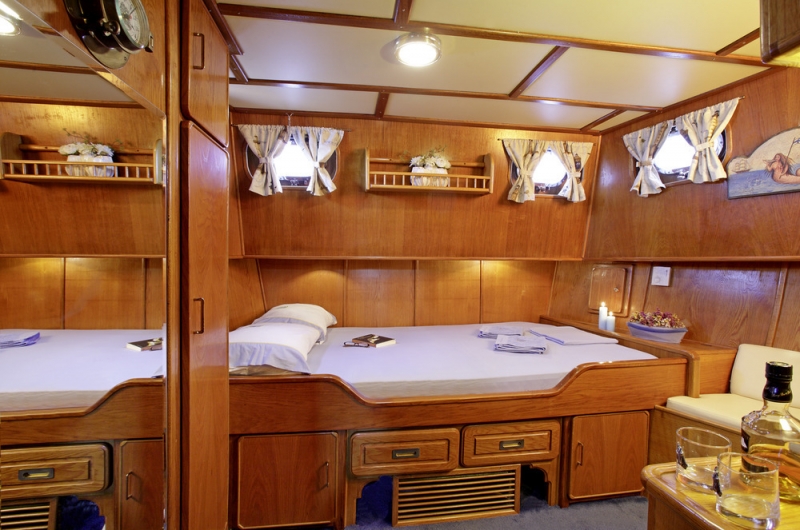 ROTA II yacht - cabin.jpg