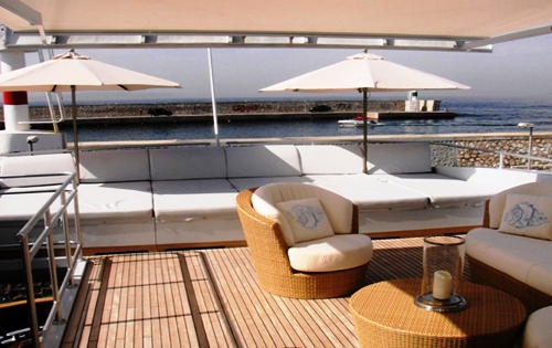 ROVAN -  Sundeck 2.jpg