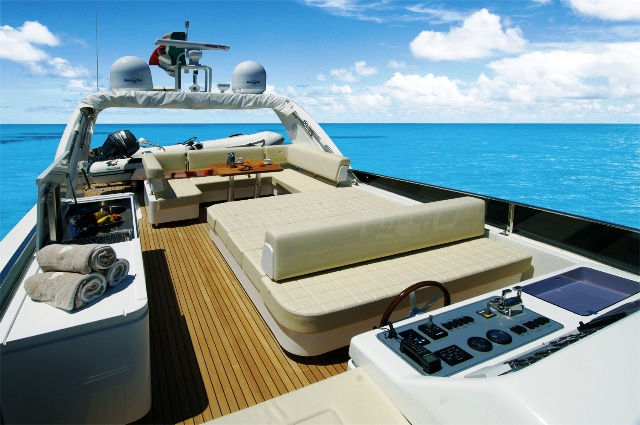 Riviera -  Flybridge.jpg