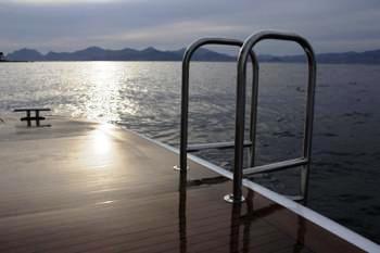 Roa Swim Platform.jpg