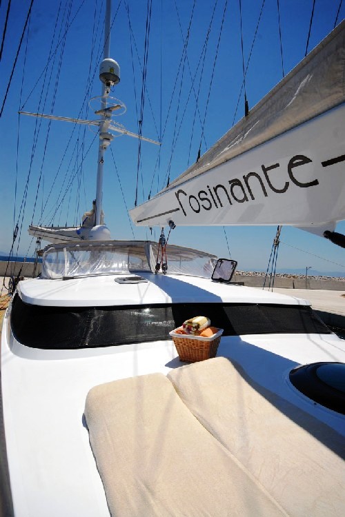 Rosinante of Notika Deck Forward.jpg