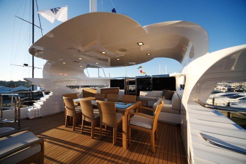 SAKATA -  Sundeck.jpg
