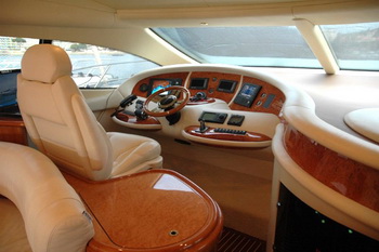 SAMANTA -  Pilothouse.jpg