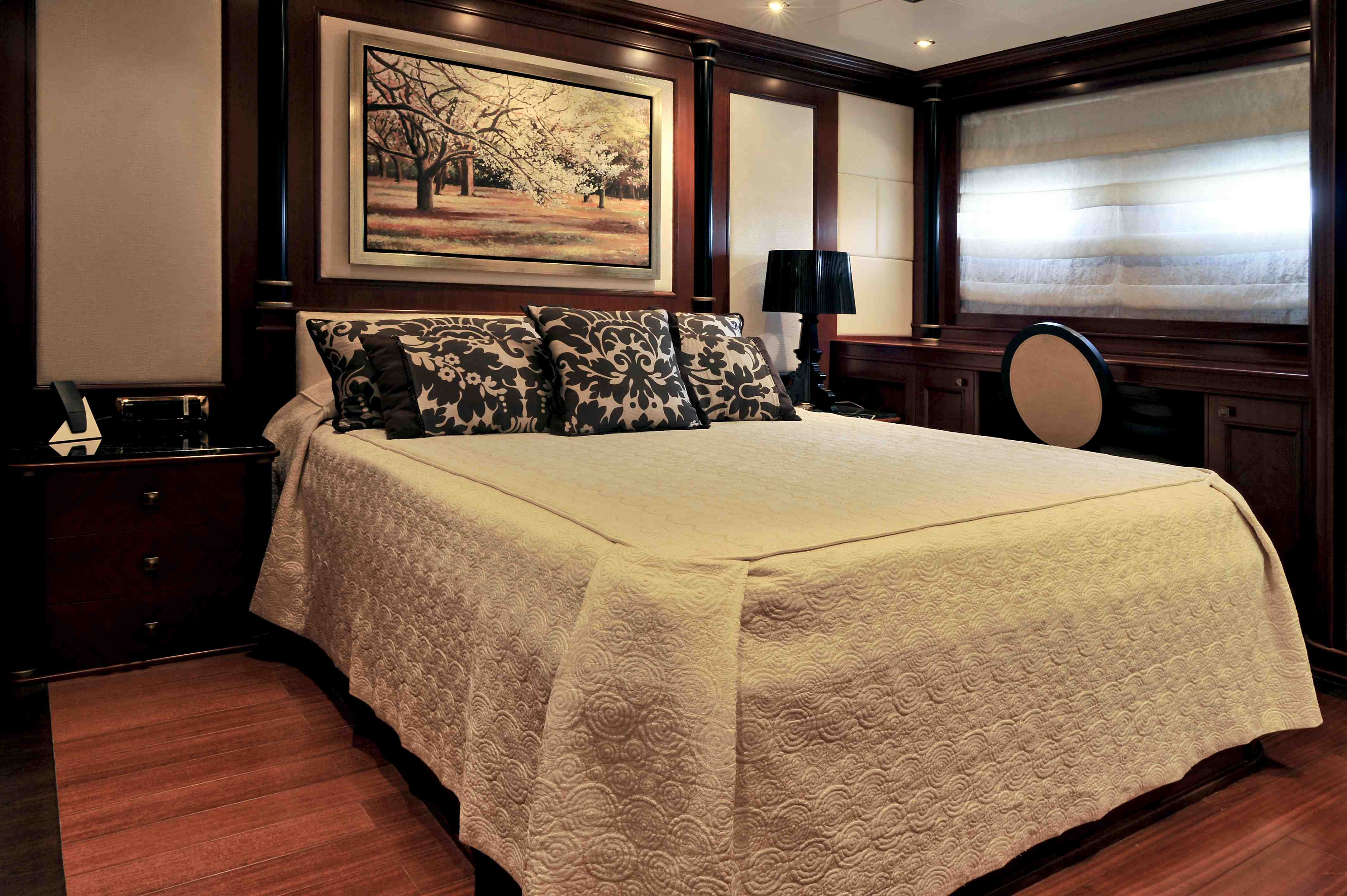 SAMURAI ONE - Guest cabin 1.jpg