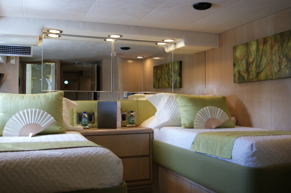 SCHNUPSI - Twin Cabin.jpg