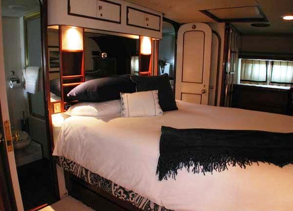 SEA ANGEL -  Master Cabin.jpg