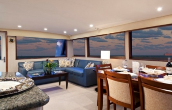 SEA VISTA salon.jpg