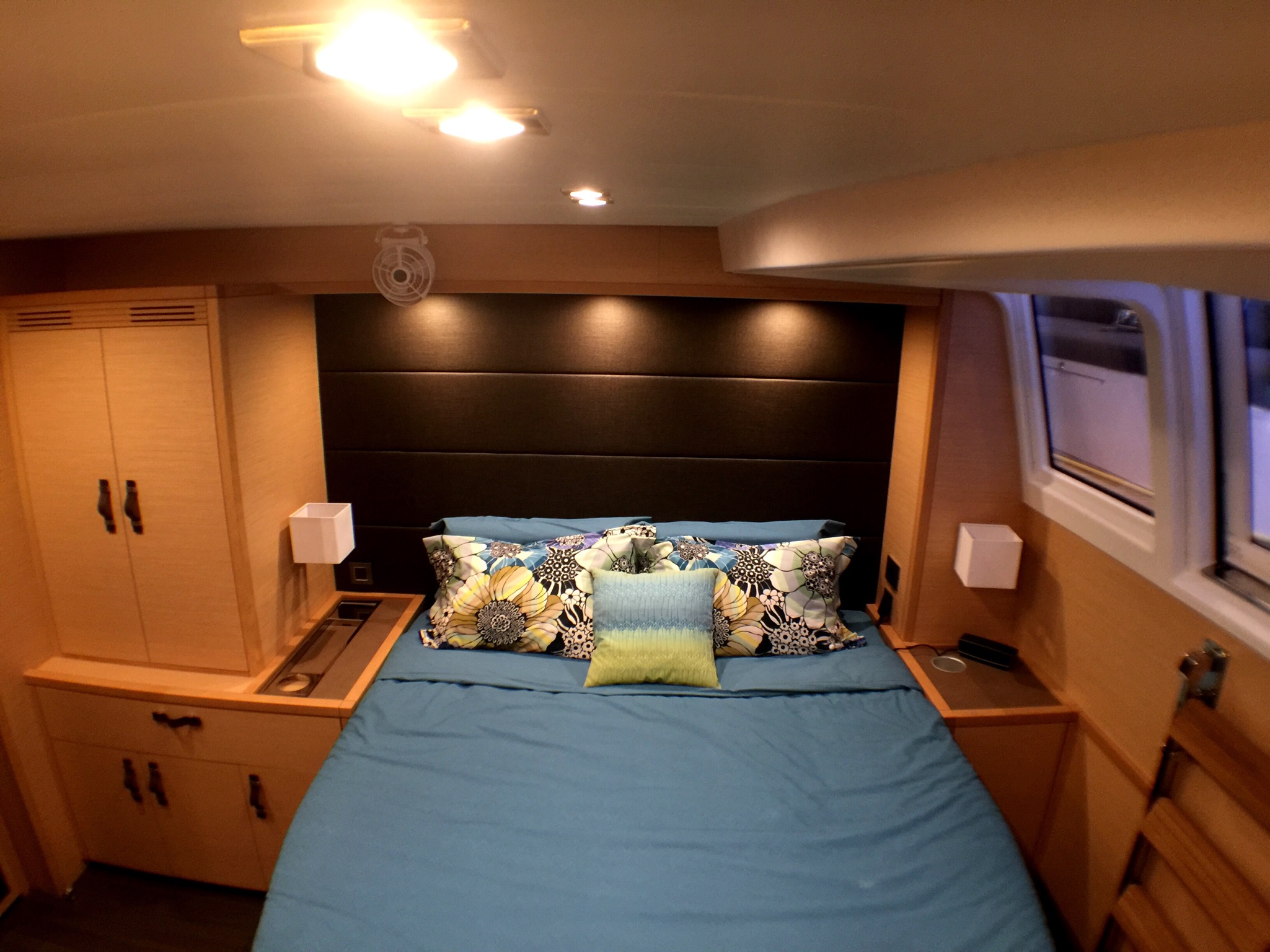 SEAHOME - Aft guest cabin 2.jpg