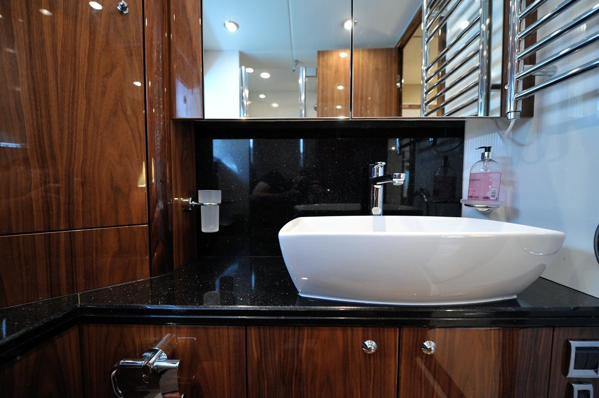 SEFERINO Bathroom.jpg
