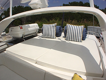 SEMPER FI Flybridge.jpg