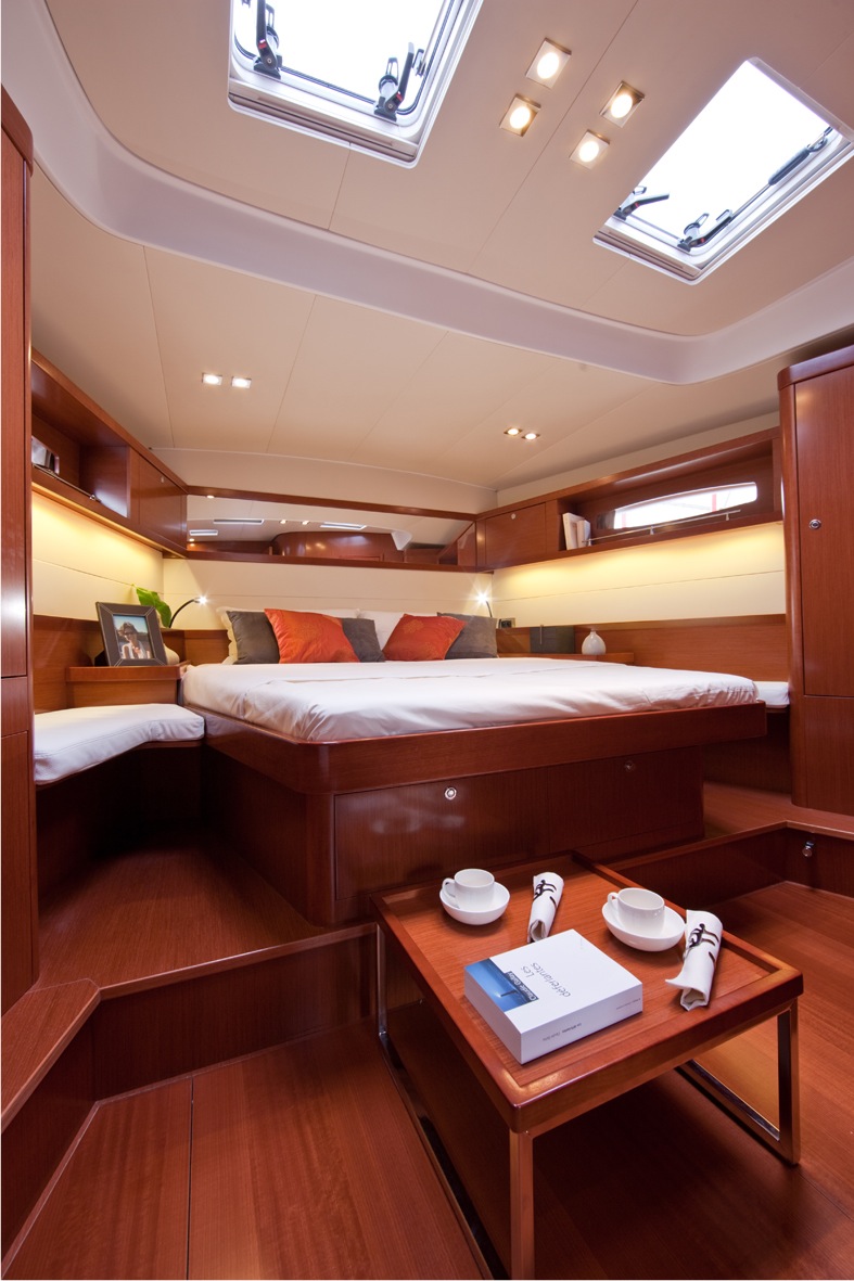 SERENDIPITY II -  Master Cabin.jpg