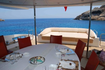 SEVEN dining 2.jpg
