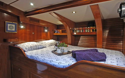 SHAITAN - Central Cabin.jpg
