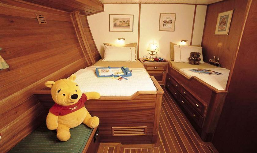 SIR WINSTON CHURCHILL -  Twin Cabin.jpg